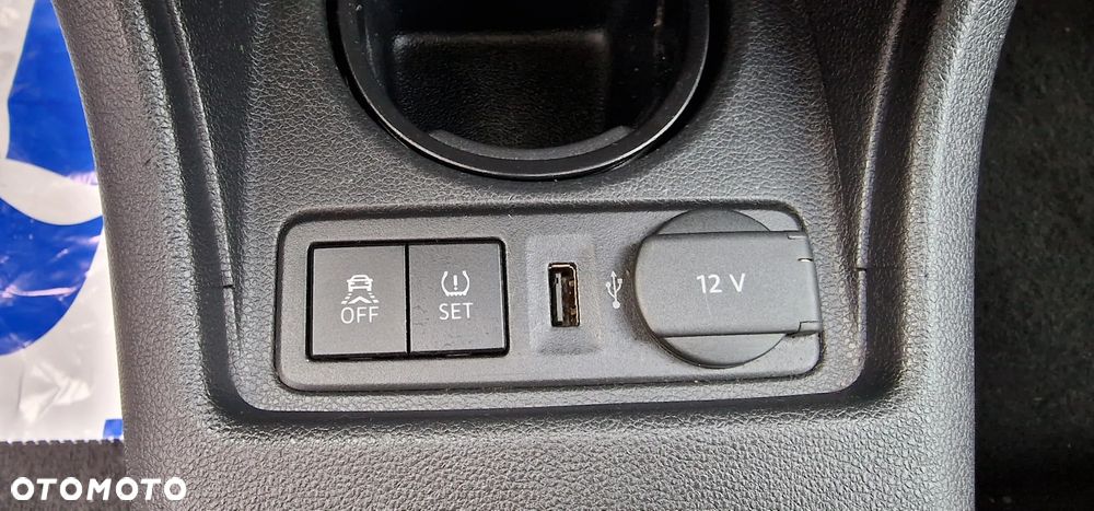 Volkswagen up! (BlueMotion Technology) move - 17