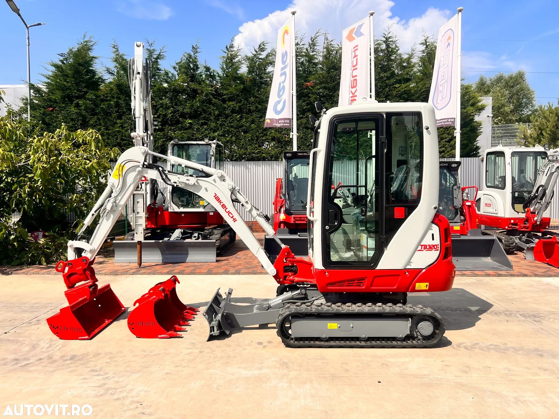Takeuchi TB 320 4 ani garantie - 1