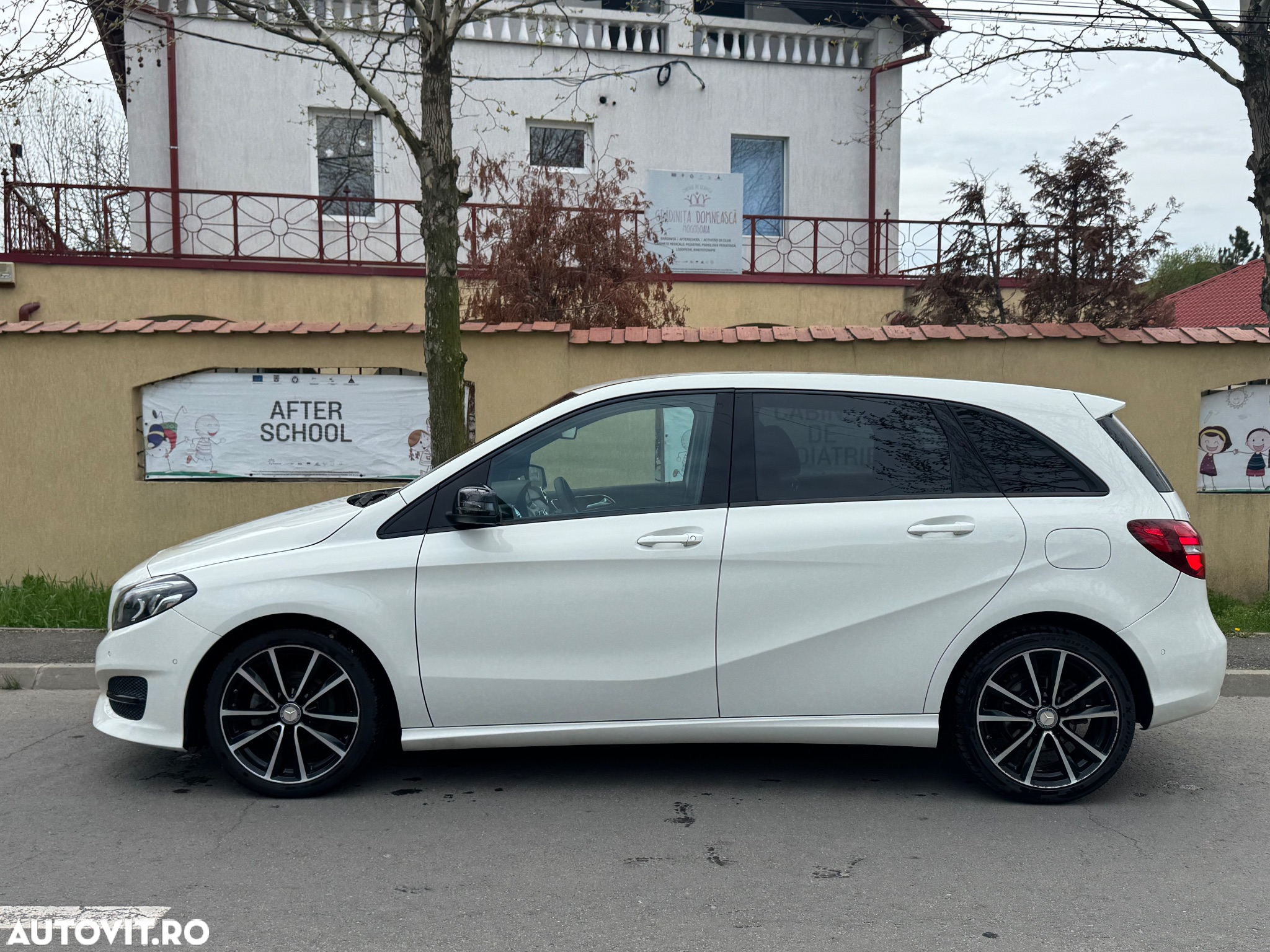 Mercedes-Benz B - 5