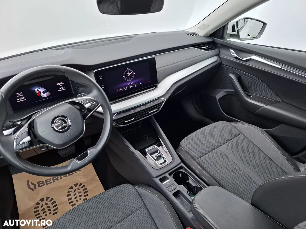 Skoda Octavia 2.0 TDI DSG 4X4 Style - 37