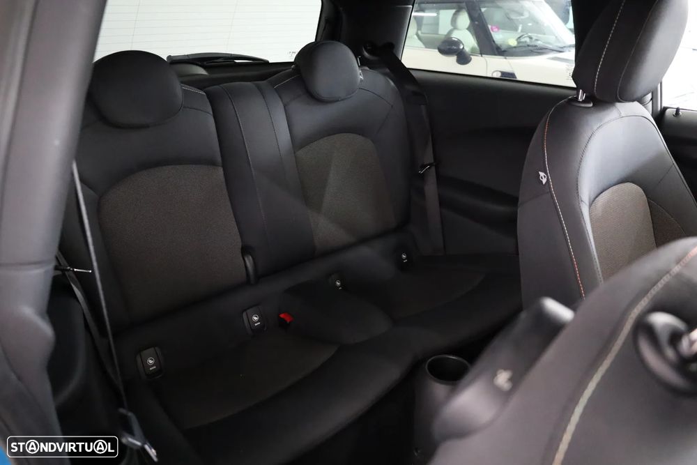 MINI 3 Portas Cooper D - 14