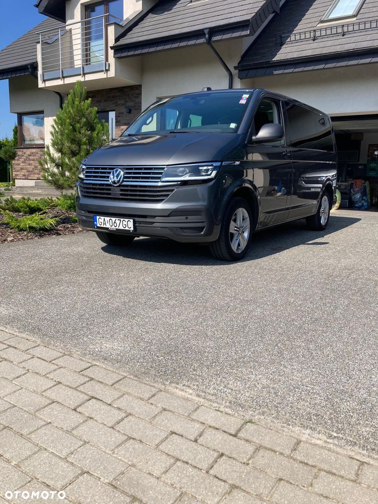 Volkswagen Multivan - 1