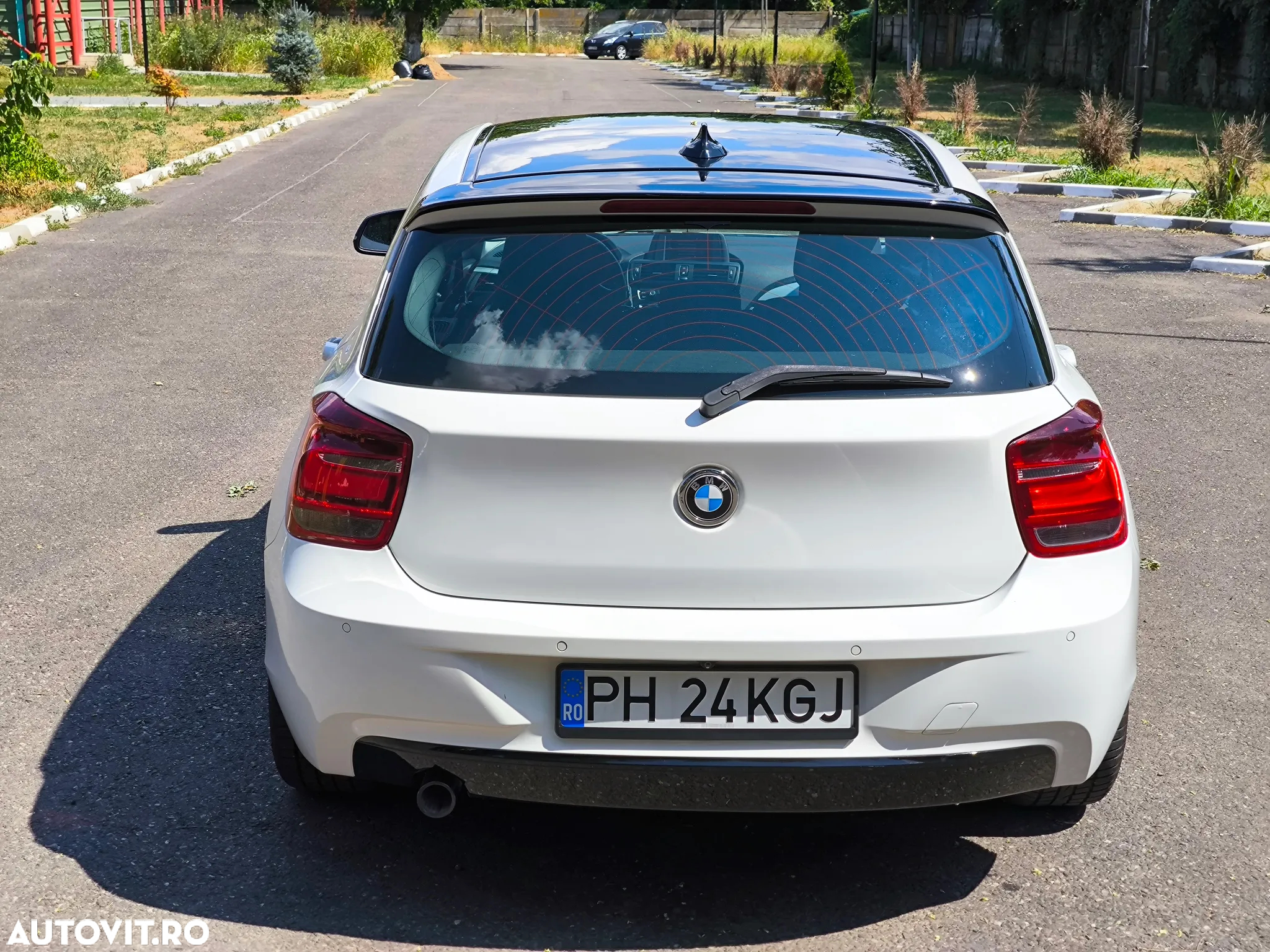 BMW Seria 1 120d - 12
