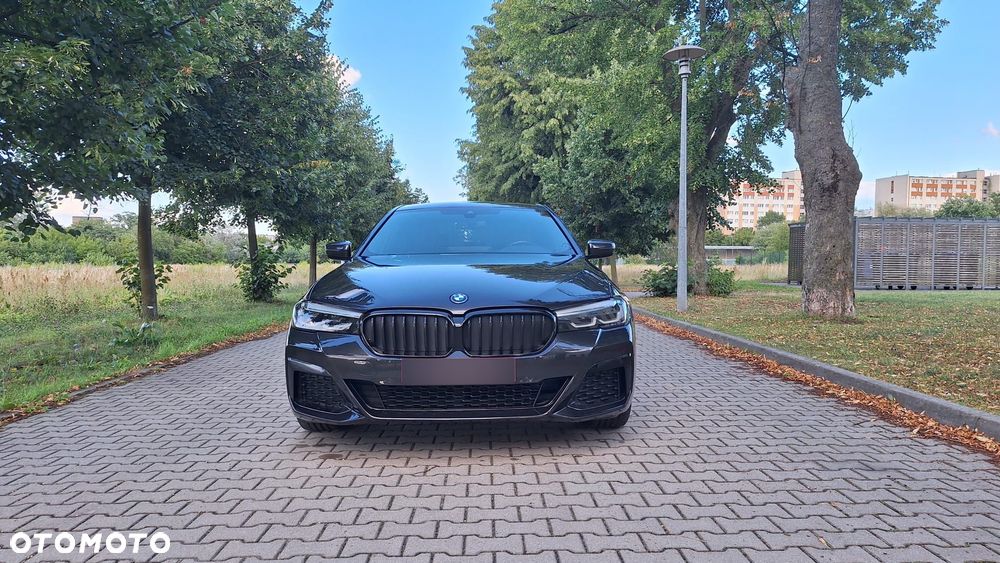 BMW Seria 5 520e M Sport sport - 11