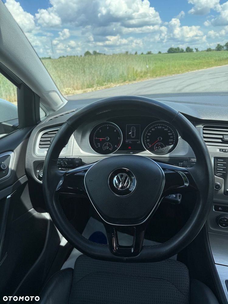 Volkswagen Golf Variant - 14