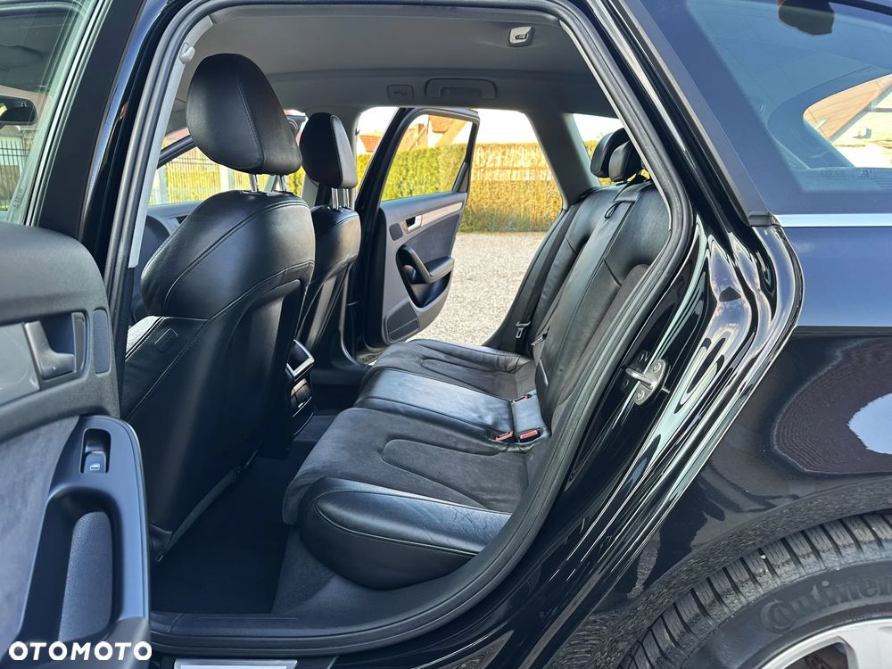 Audi A4 Avant 2.0 TDI ultra DPF Attraction - 13