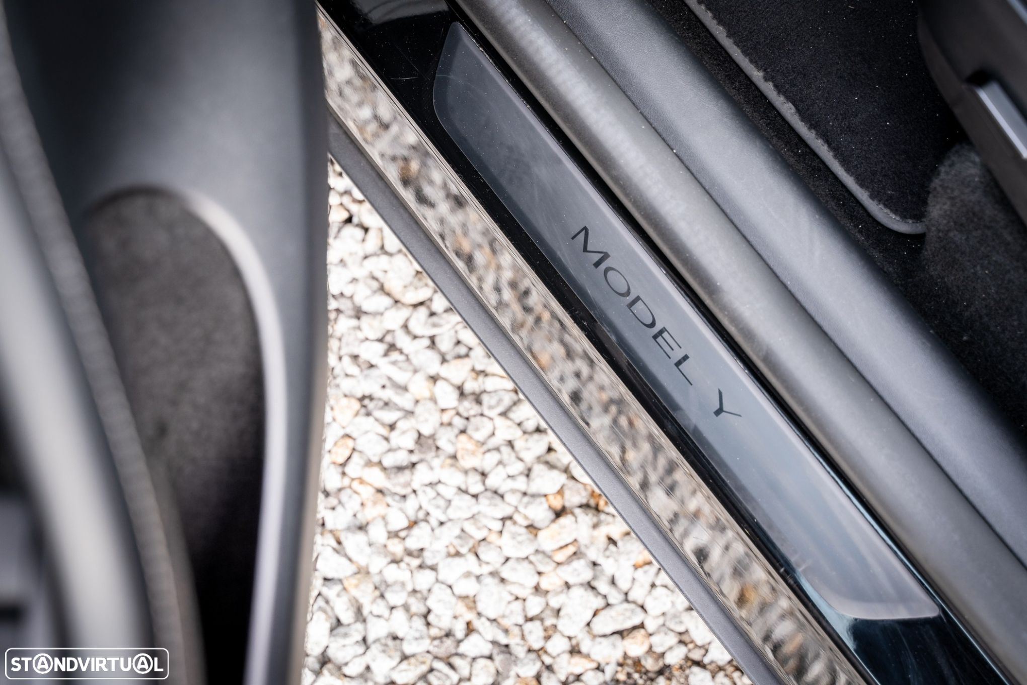 Tesla Model Y RWD - 18