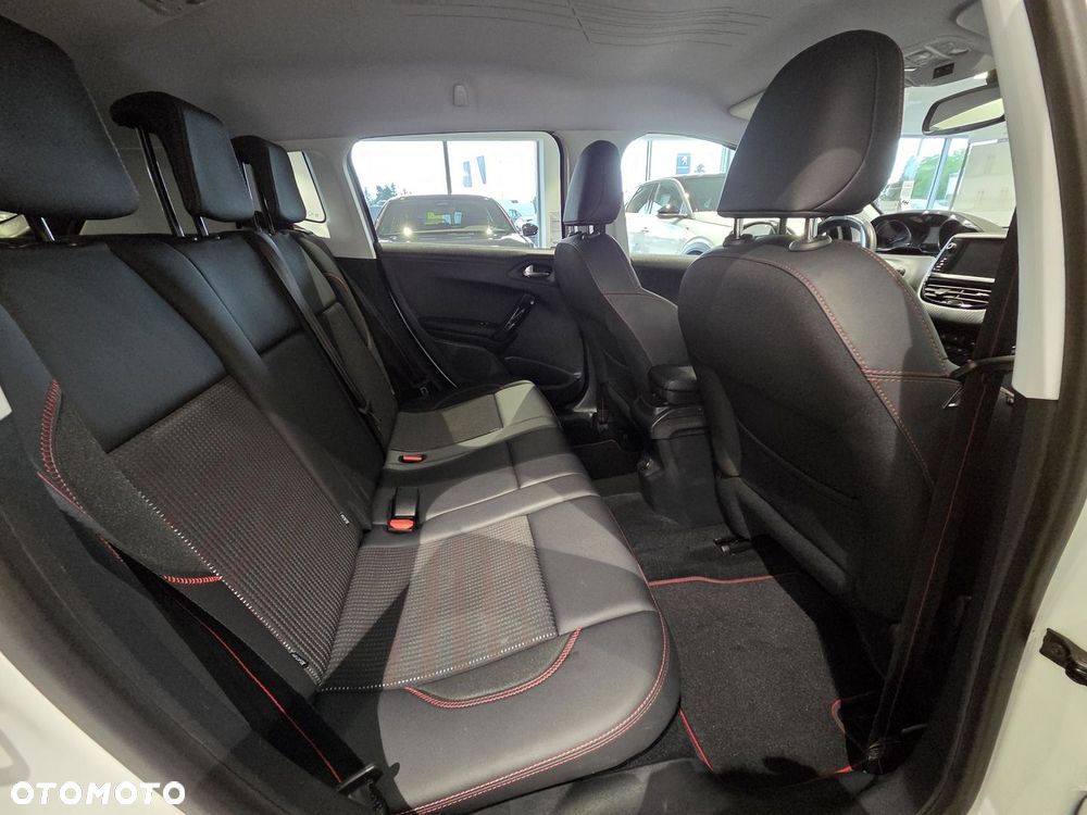 Peugeot 2008 1.2 PureTech Allure S&S - 9