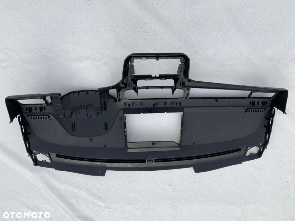 VW CADDY 4 IV 2K5 DESKA KONSOLA KOKPIT PULPIT PÓŁKA PARAPET AIRBAG AIR BAG rysy Raz2 - 2