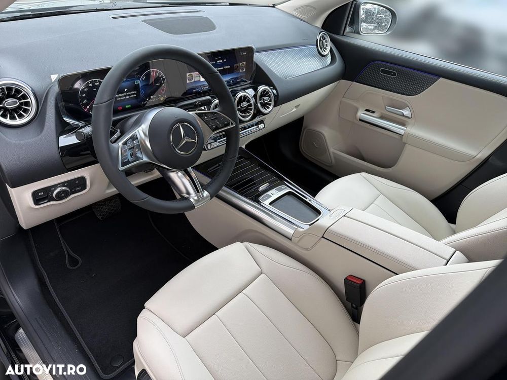 Mercedes-Benz GLA - 15