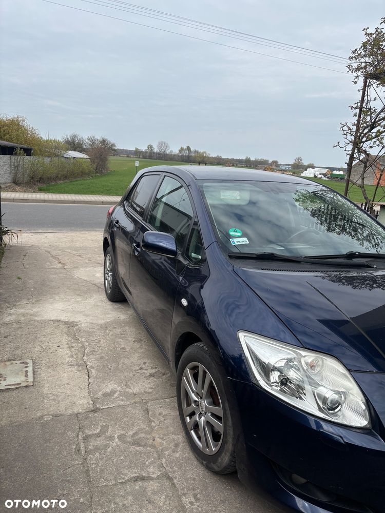 Toyota Auris 2.0 D-4D Premium - 4