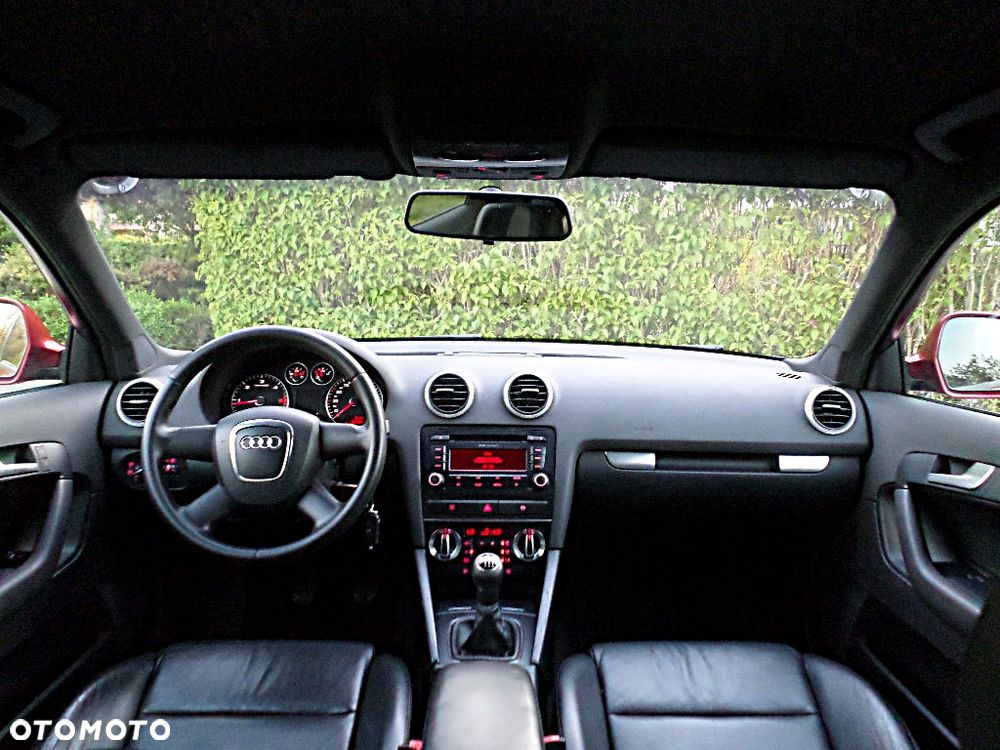 Audi A3 Sportback 2.0 TDI DPF S line Sportpaket - 16