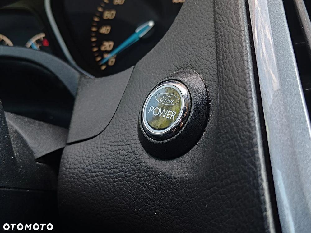 Ford Focus 1.6 EcoBoost Titanium - 23