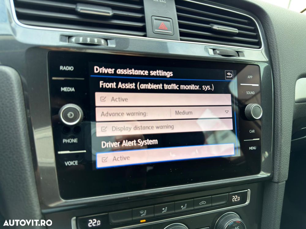 Volkswagen Golf 1.6 TDI SCR Comfortline - 22