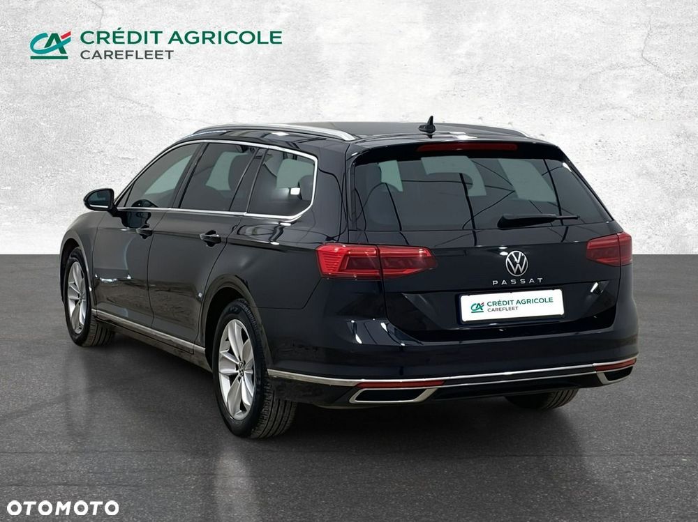 Volkswagen Passat - 8