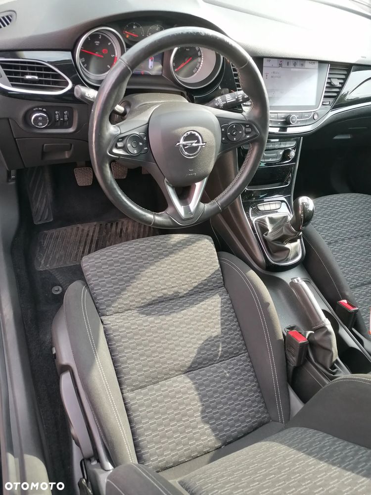 Opel Astra 1.6 CDTI Sport - 12