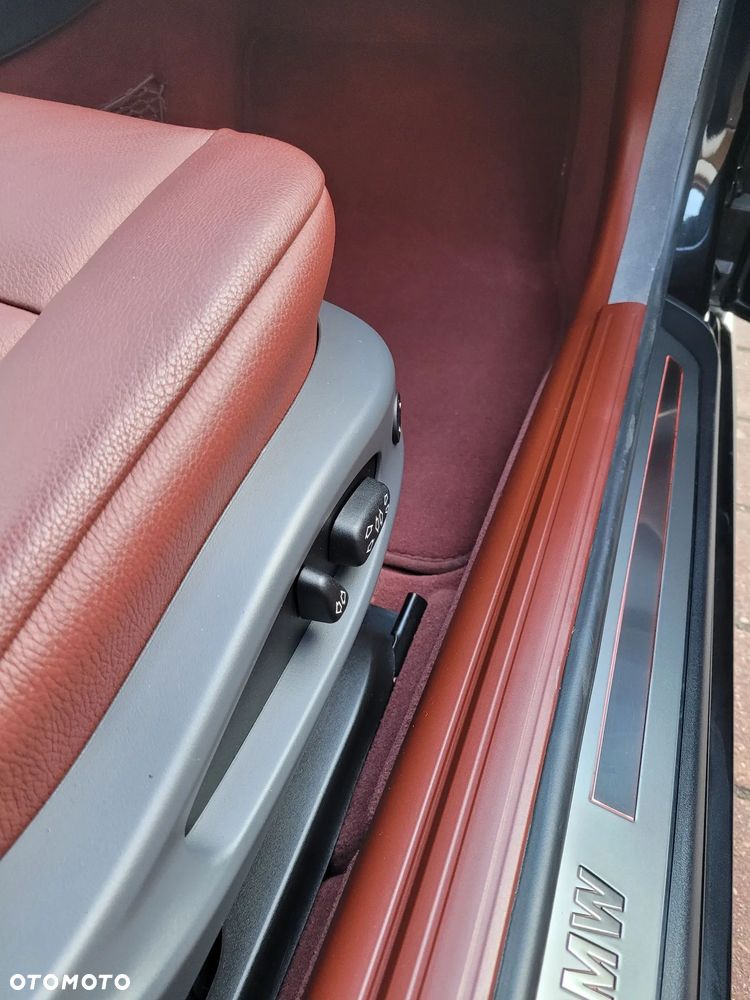 BMW Seria 6 645 Ci - 33