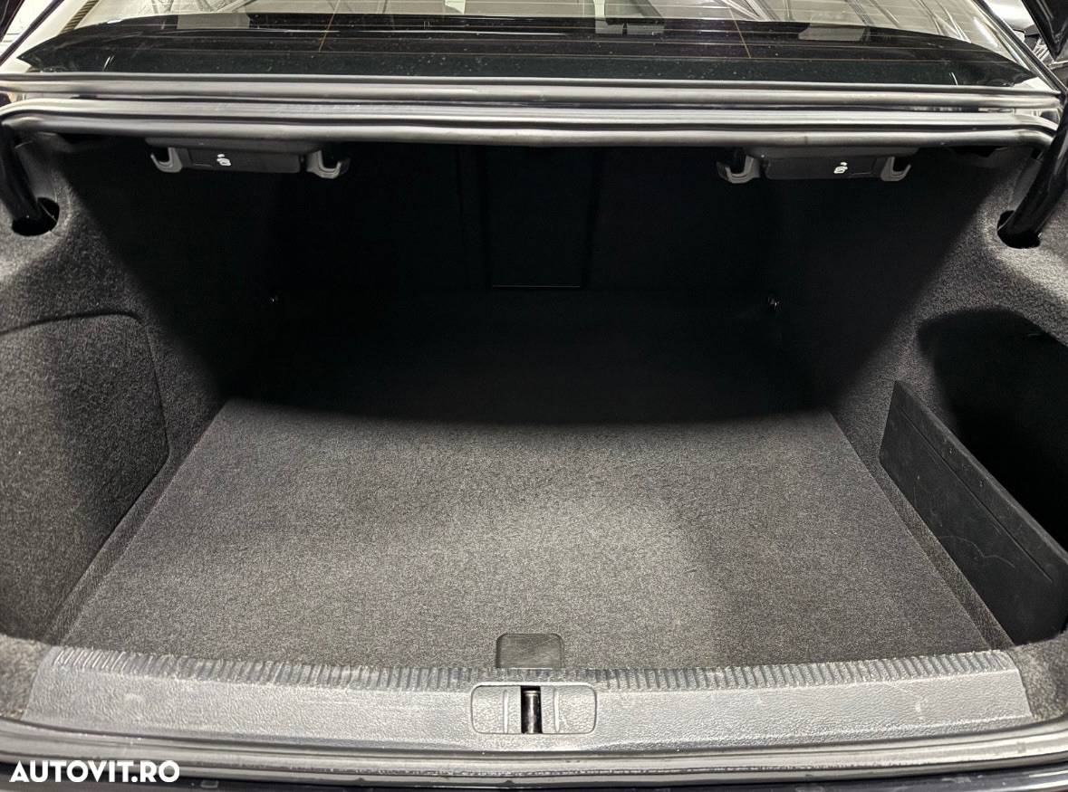 Volkswagen Passat CC 2.0 TDI BlueMotion Technology DSG - 21