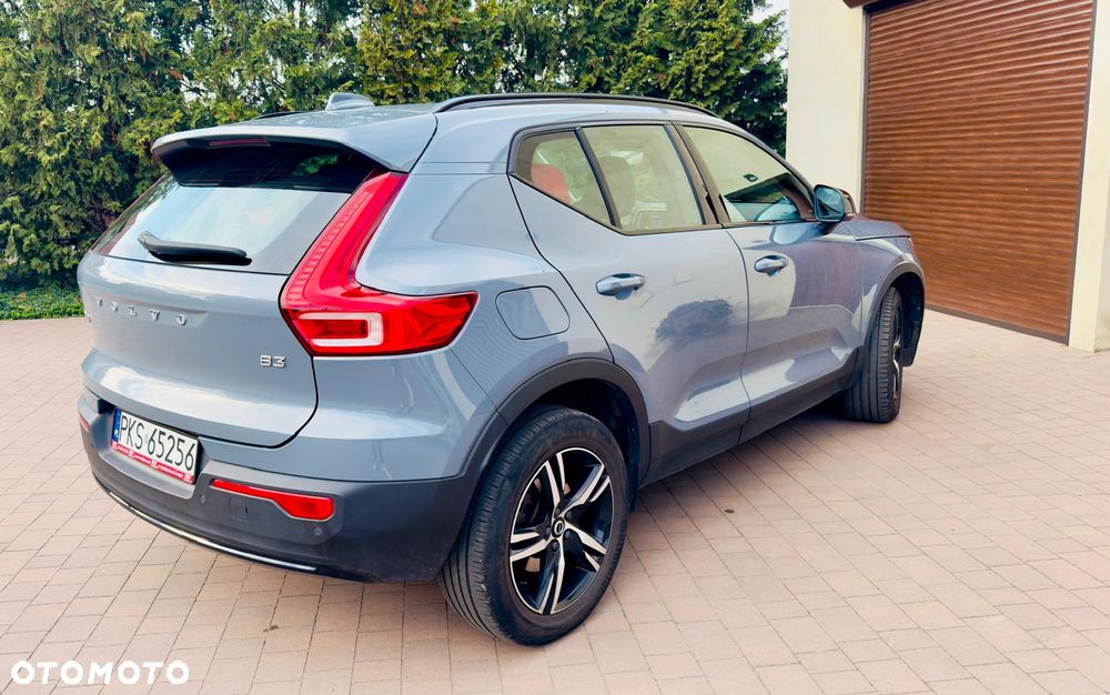 Volvo XC 40 B3 B DKG Plus Dark - 22