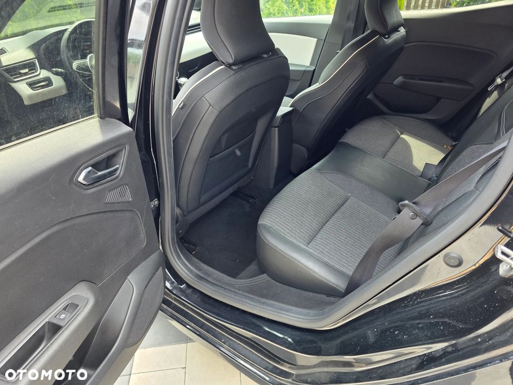 Renault Clio - 18
