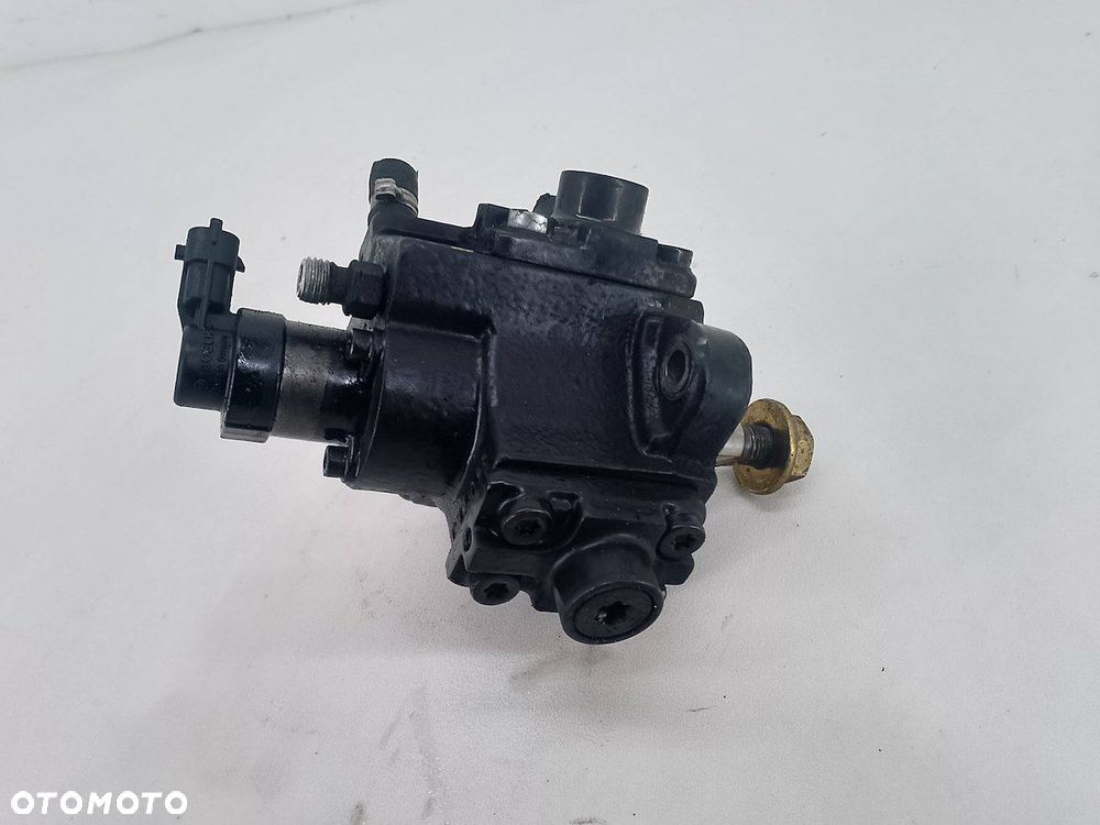 POMPA WTRYSKOWA SAAB 9-3 ( 02-14 ) 0055204599  0445010097 1.9 TIDS - 2
