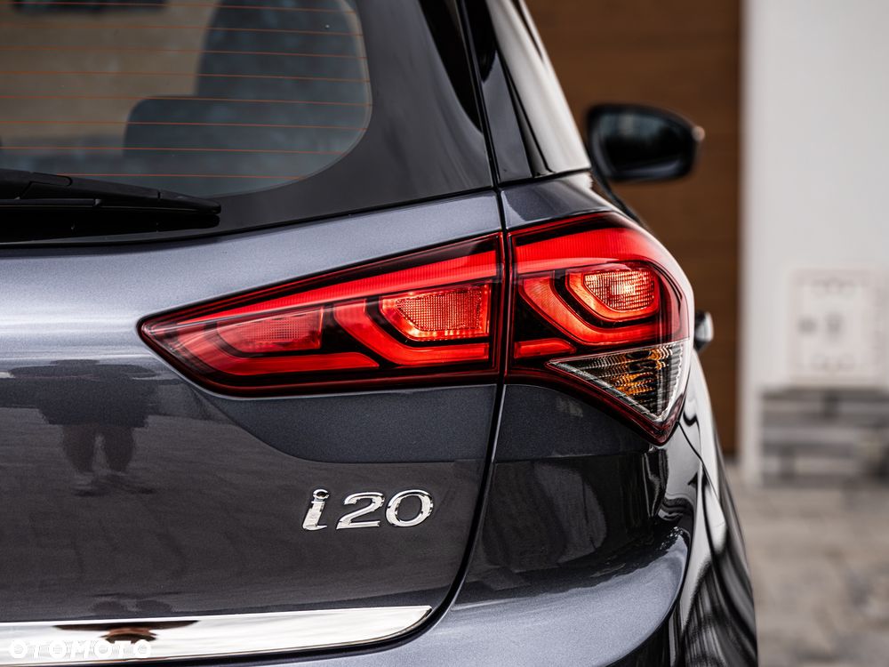 Hyundai i20 - 23