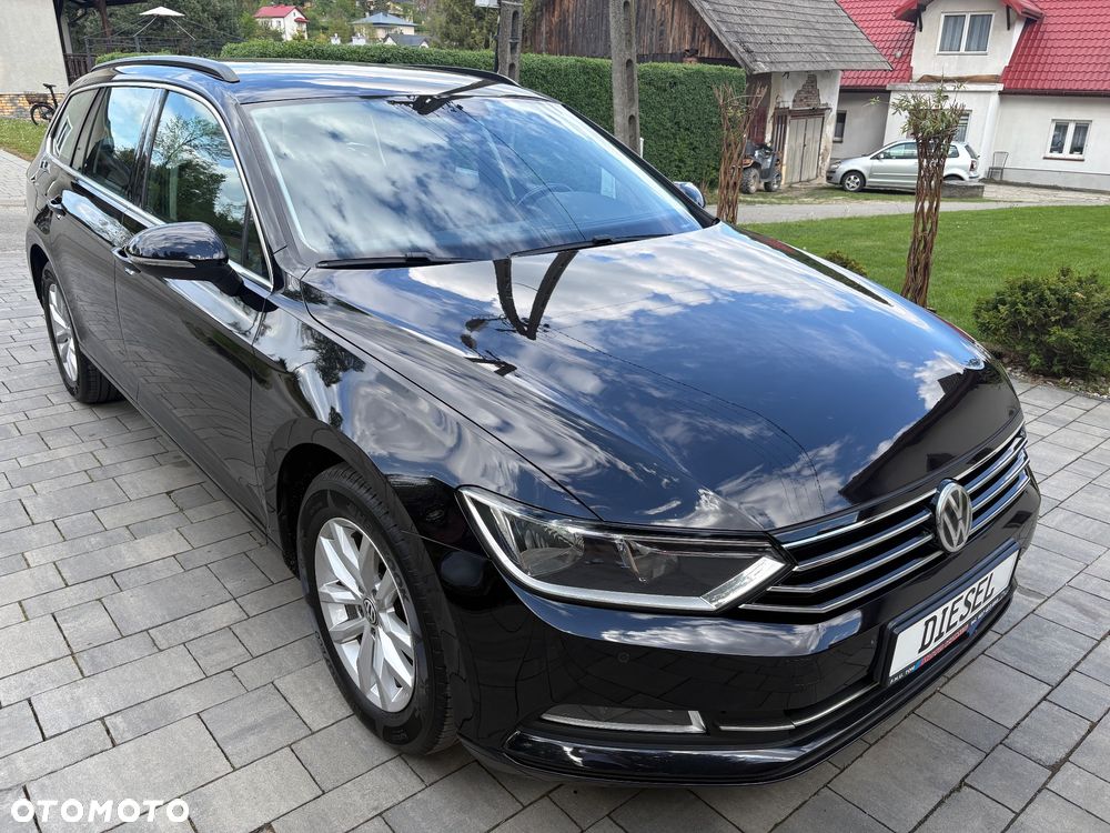 Volkswagen Passat - 4