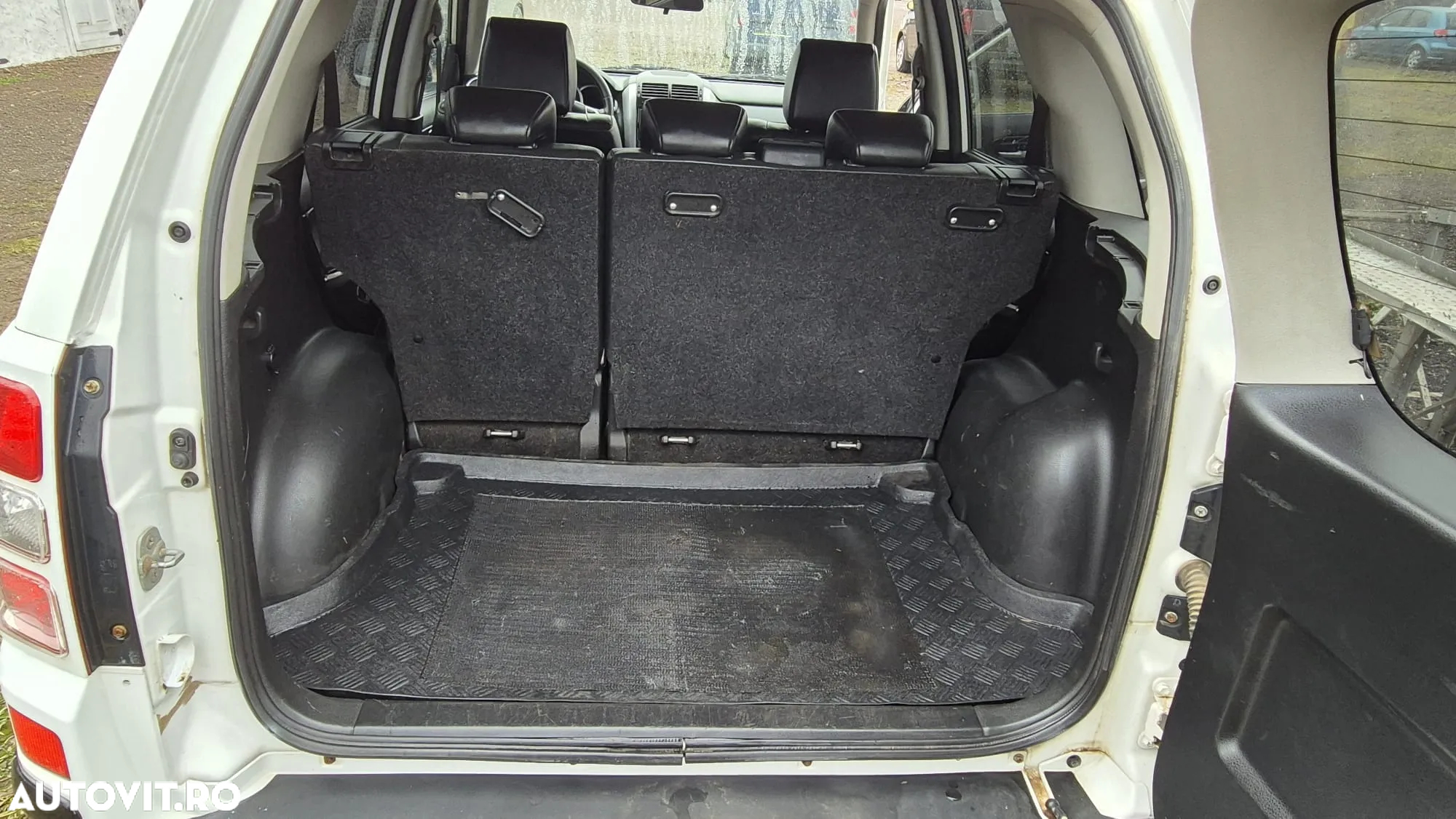 Suzuki Grand Vitara 1.9 DDiS Comfort - 11