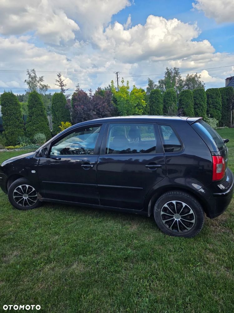 Volkswagen Polo 1.4 16V Basis - 1