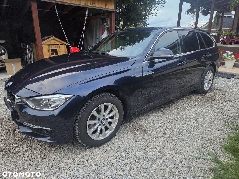 BMW Seria 3 320d xDrive Luxury Line - 2
