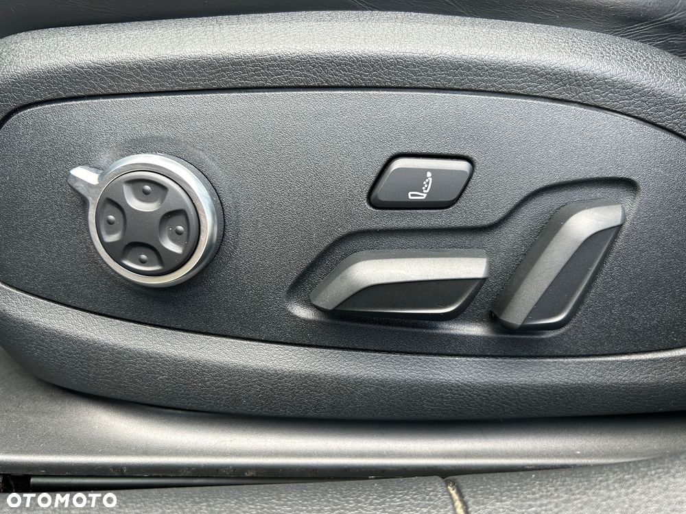 Audi S4 Limousine - 25