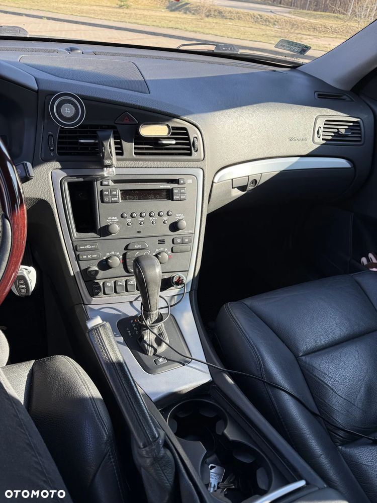 Volvo S60 2.5T Momentum - 19