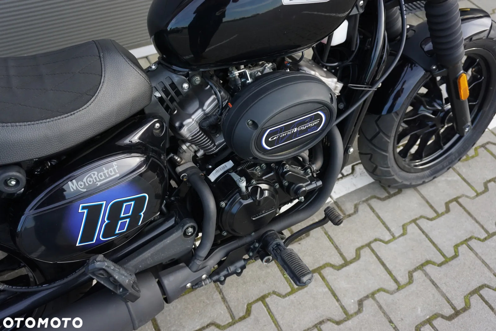 Hyosung GV - 9