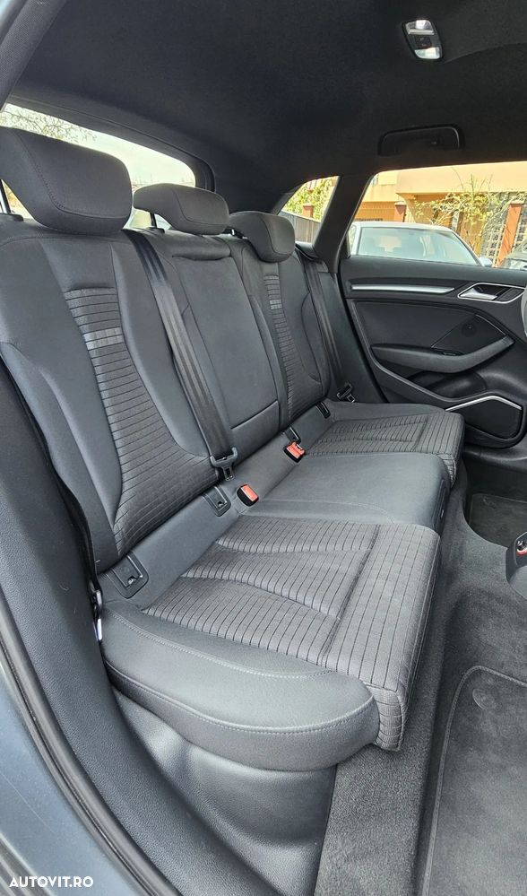 Audi A3 2.0 TDI quattro Ambiente - 11