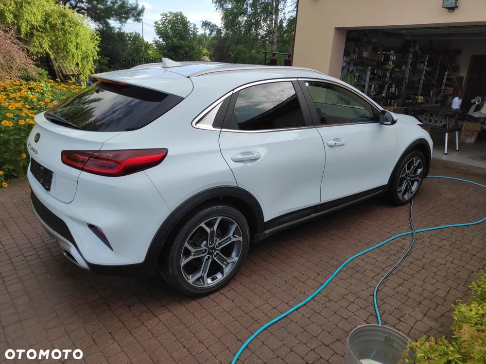 Kia XCeed - 10
