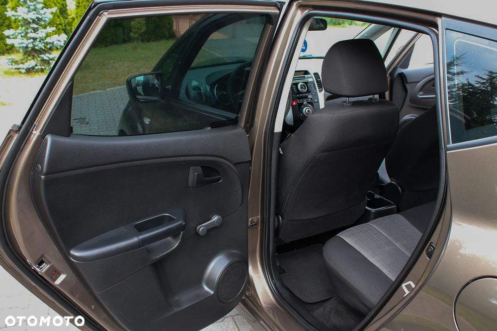 Kia Venga 1.4 CVVT Vision - 28