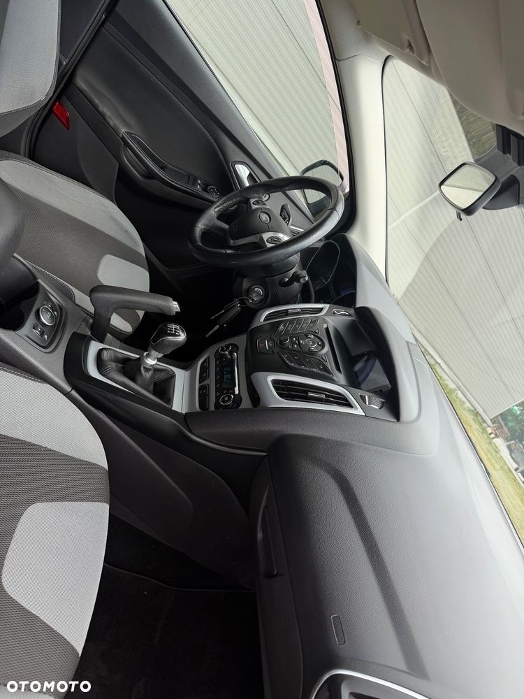 Ford Focus 1.0 EcoBoost Start-Stopp-System SYNC Edition - 4