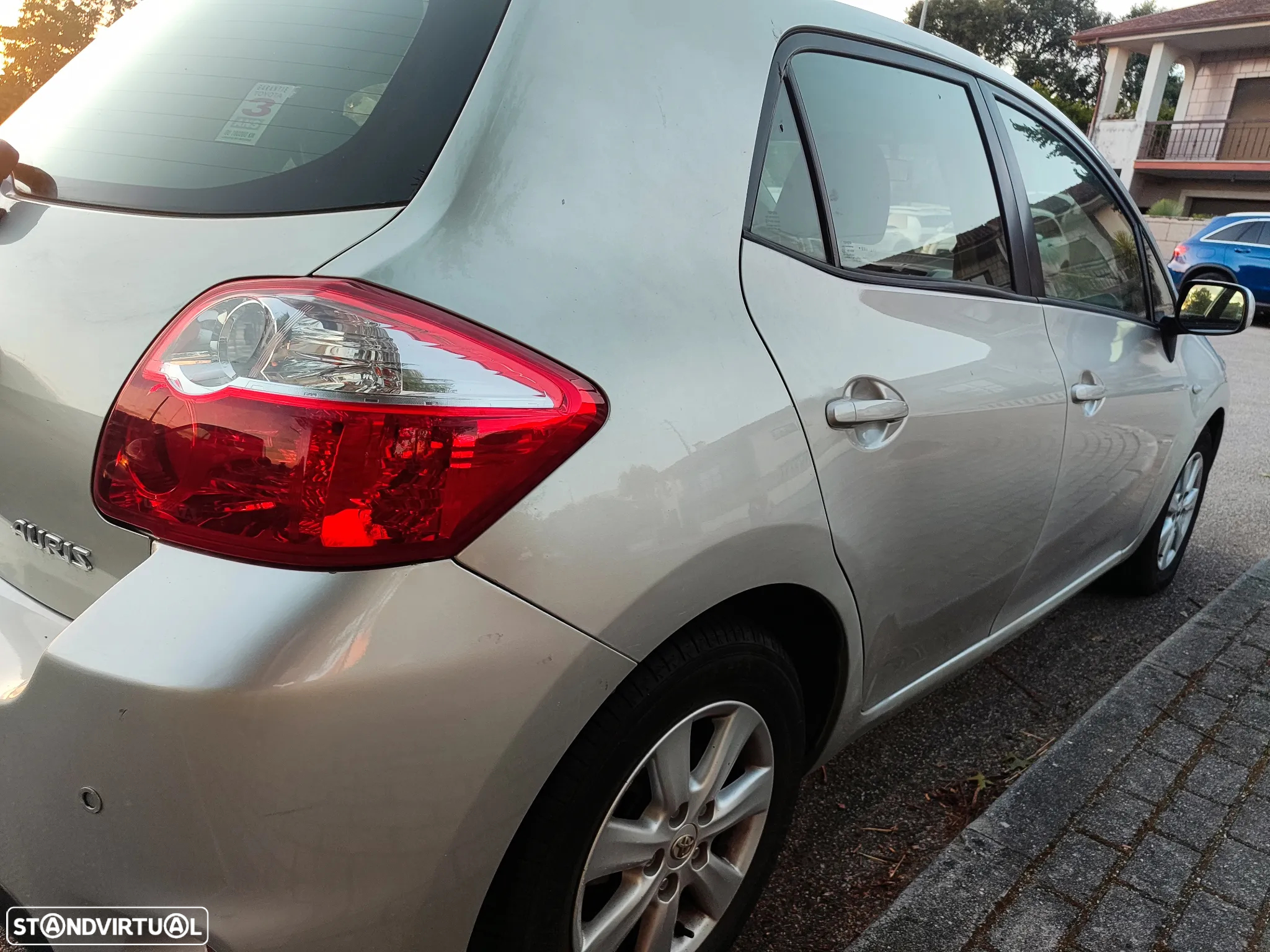 Toyota Auris 1.4 D-4D Gold Edition - 3
