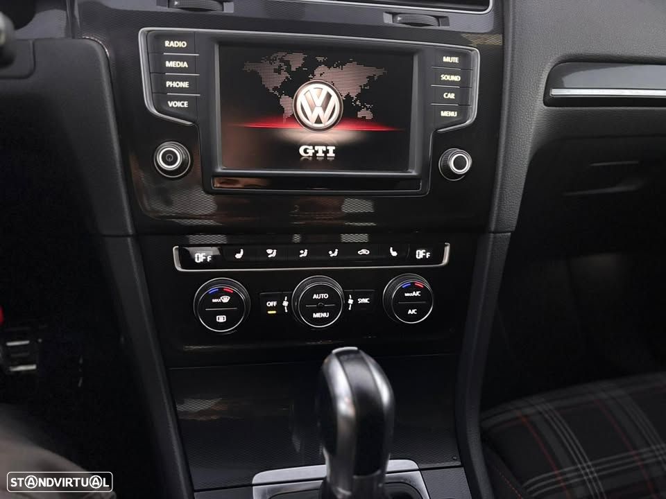 VW Golf GTI Performance BlueMotion DSG - 6