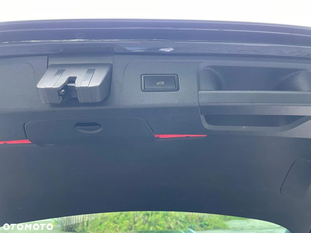 Volkswagen Passat 2.0 TDI 4Mot Elegance DSG - 19