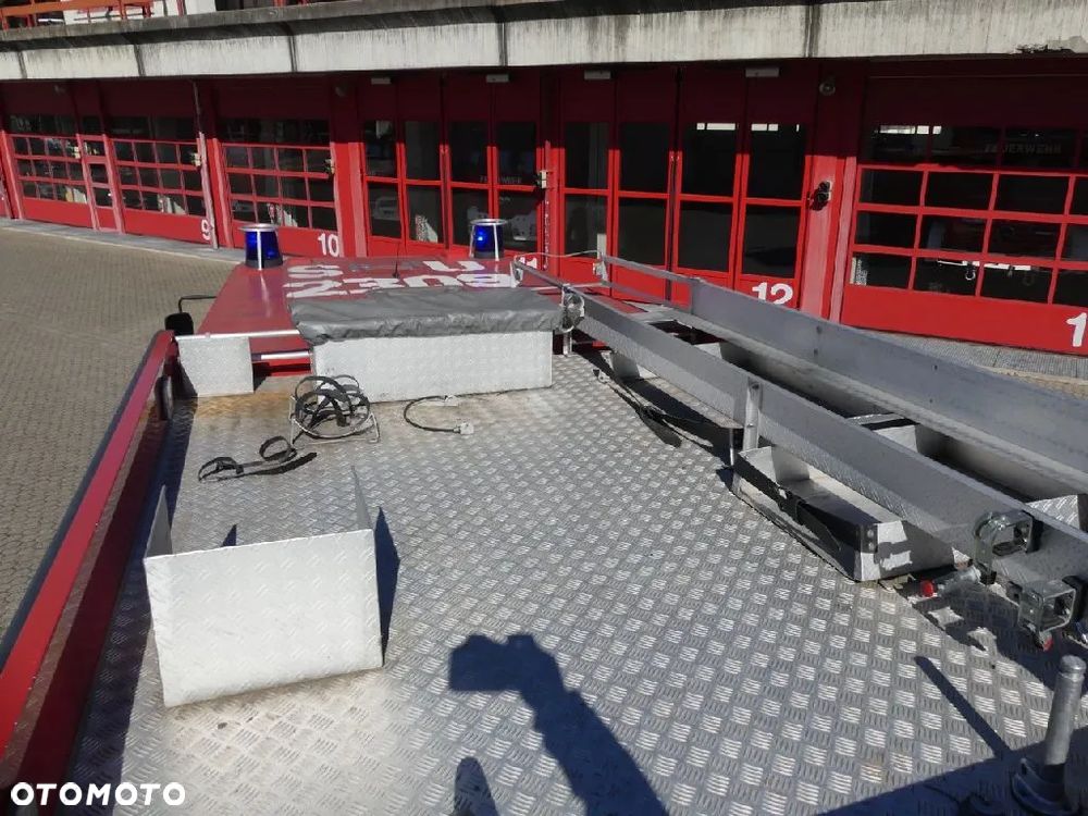 Mercedes-Benz 814F Wóz strażacki - 13