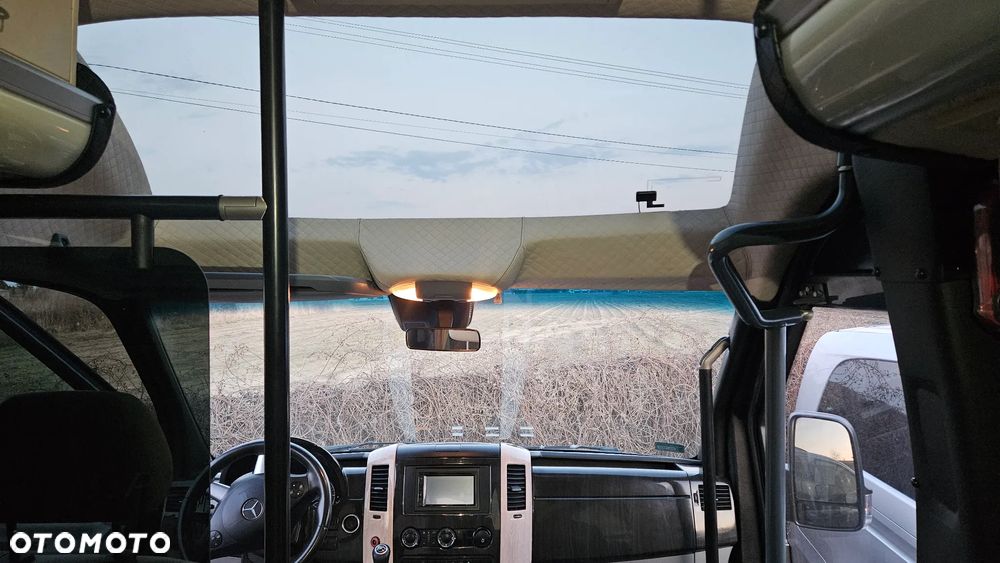 Mercedes-Benz SPRINTER - 13