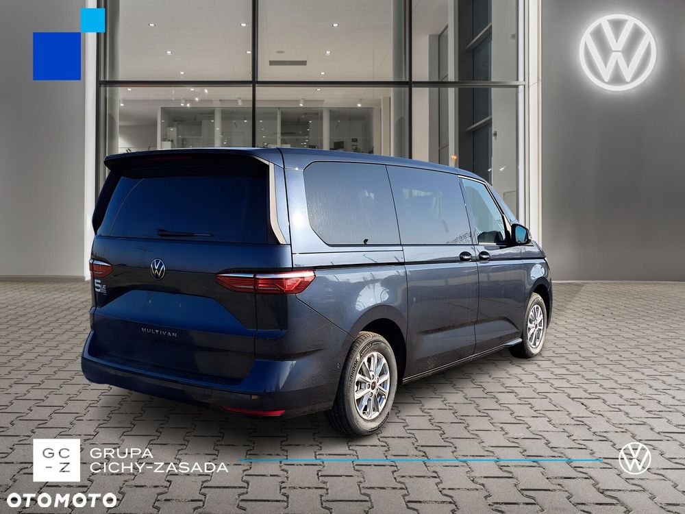 Volkswagen multivan Life L2 silnik: 2,0 l TDI SCR 110 kW/150KM  7-biegowa DSG rozstaw osi: 3124 mm - 5