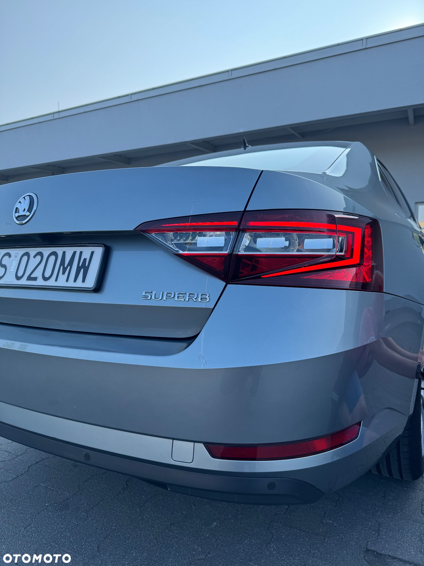 Skoda Superb 2.0 TSI L&K DSG - 5