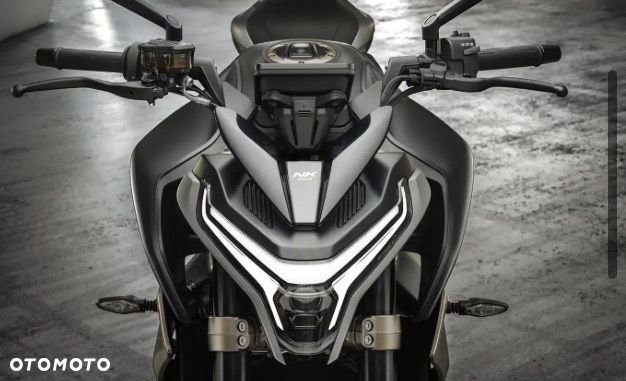 CFMoto 800NK - 8