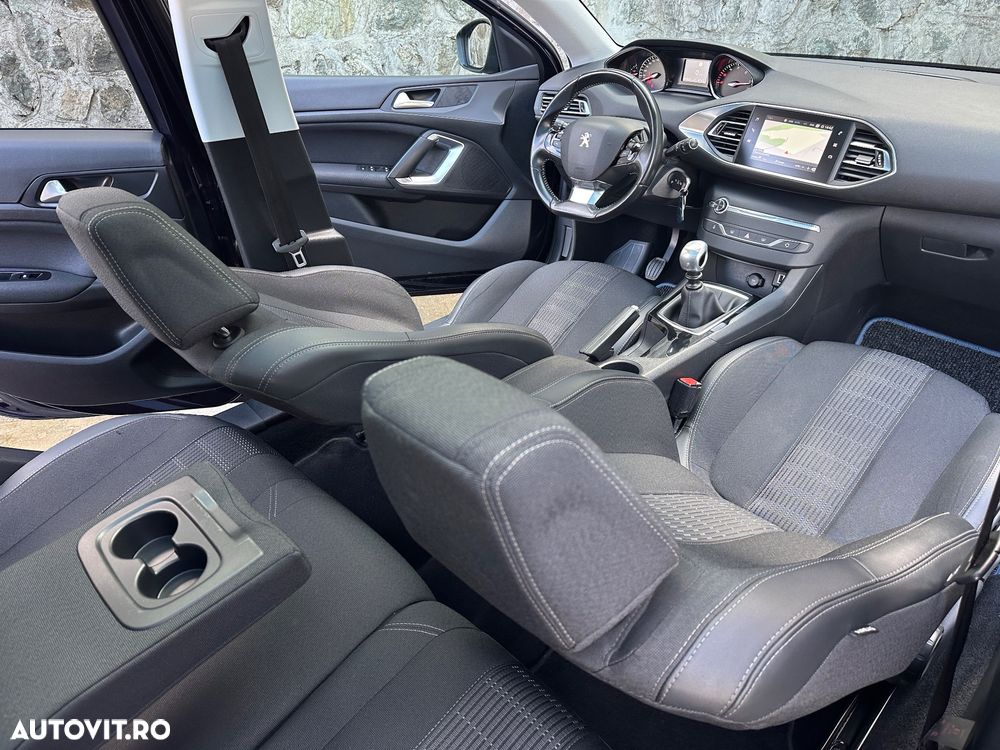 Peugeot 308 - 12