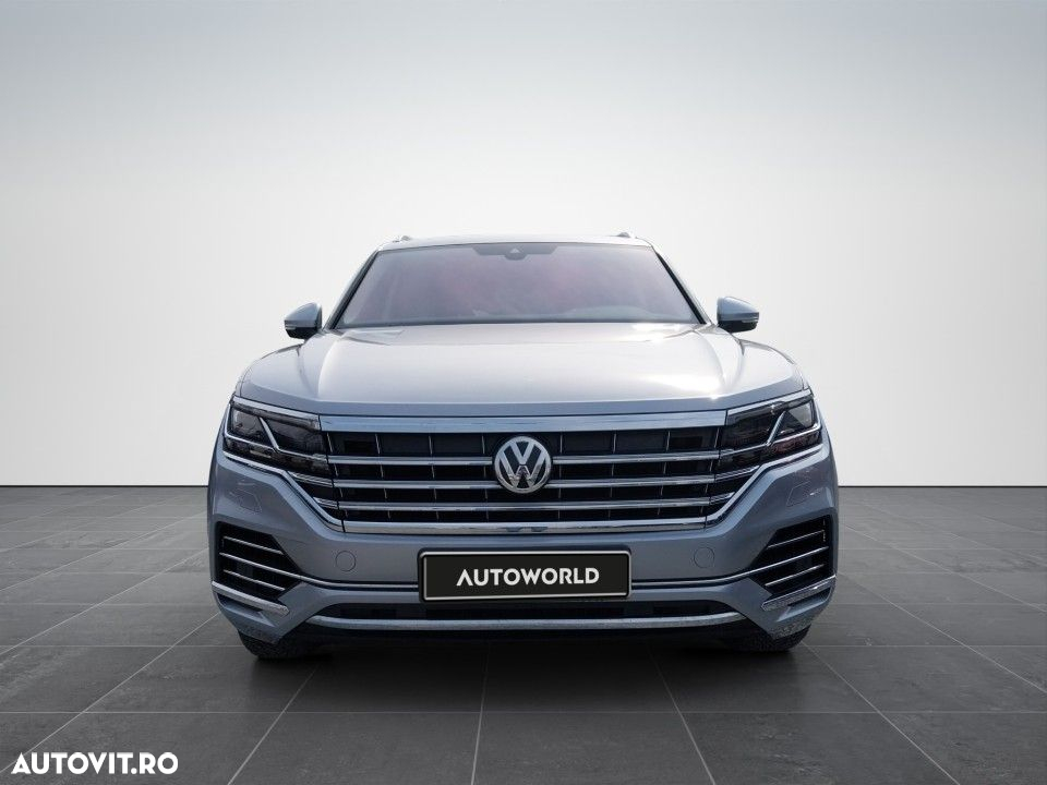 Volkswagen Touareg - 2