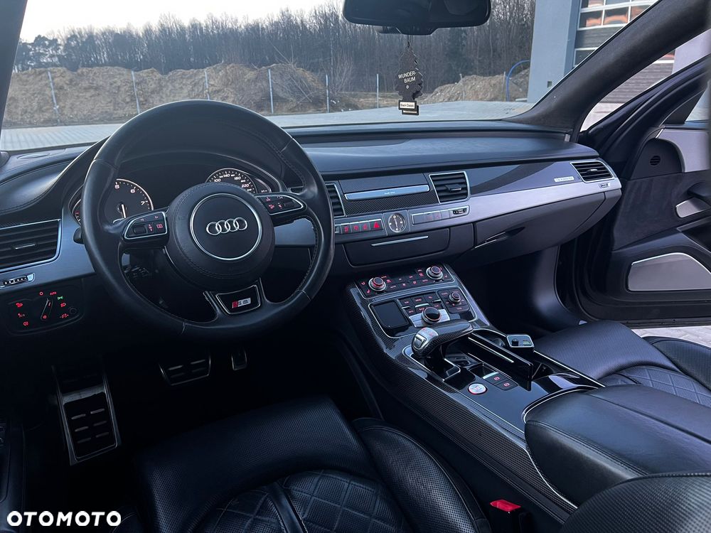 Audi S8 - 15