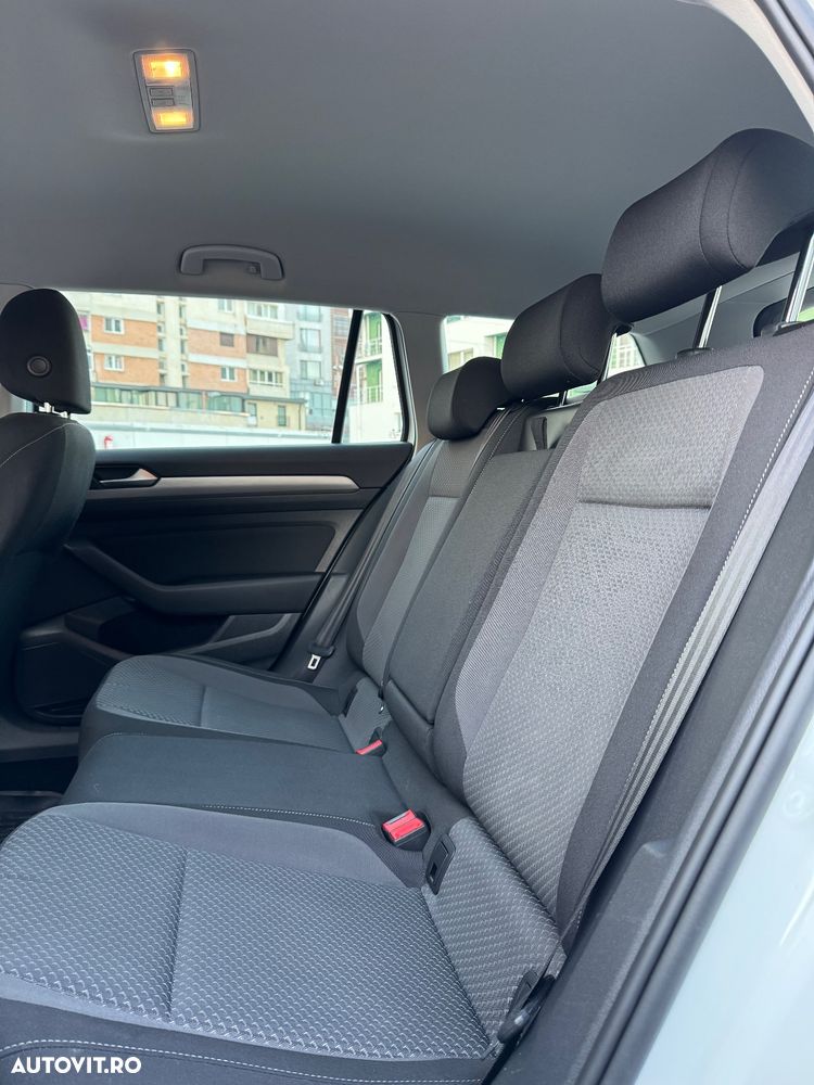Volkswagen Passat Variant 2.0 TDI SCR DSG - 22
