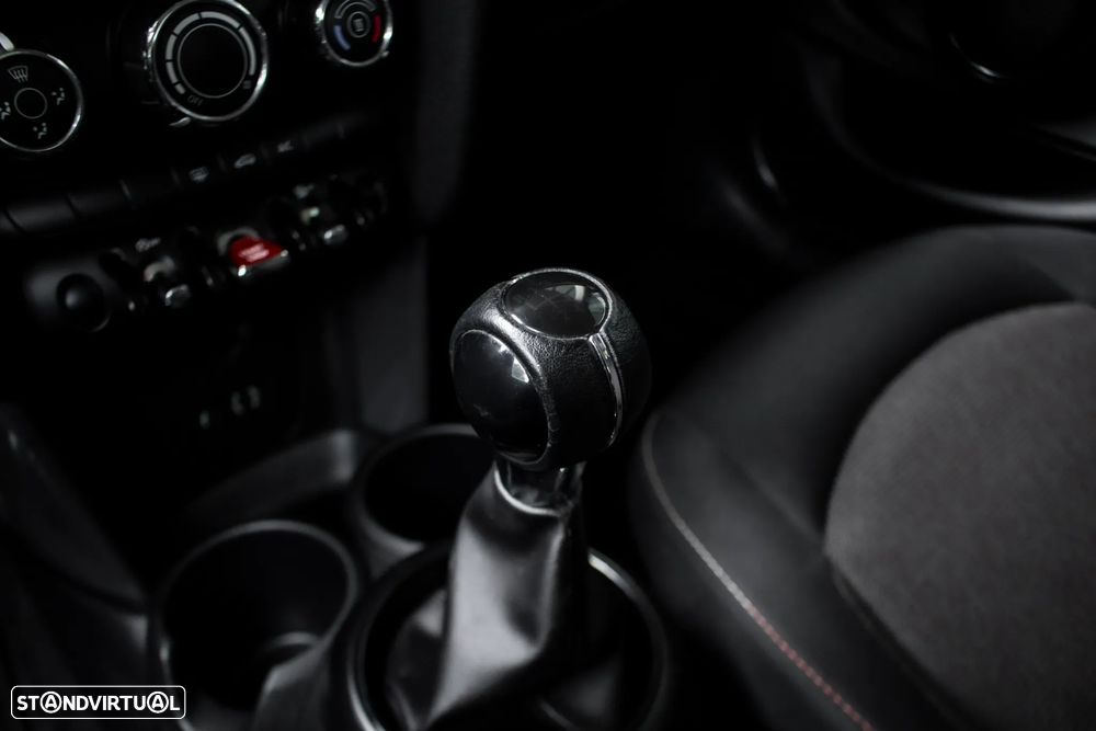 MINI 5 Portas Cooper D - 20